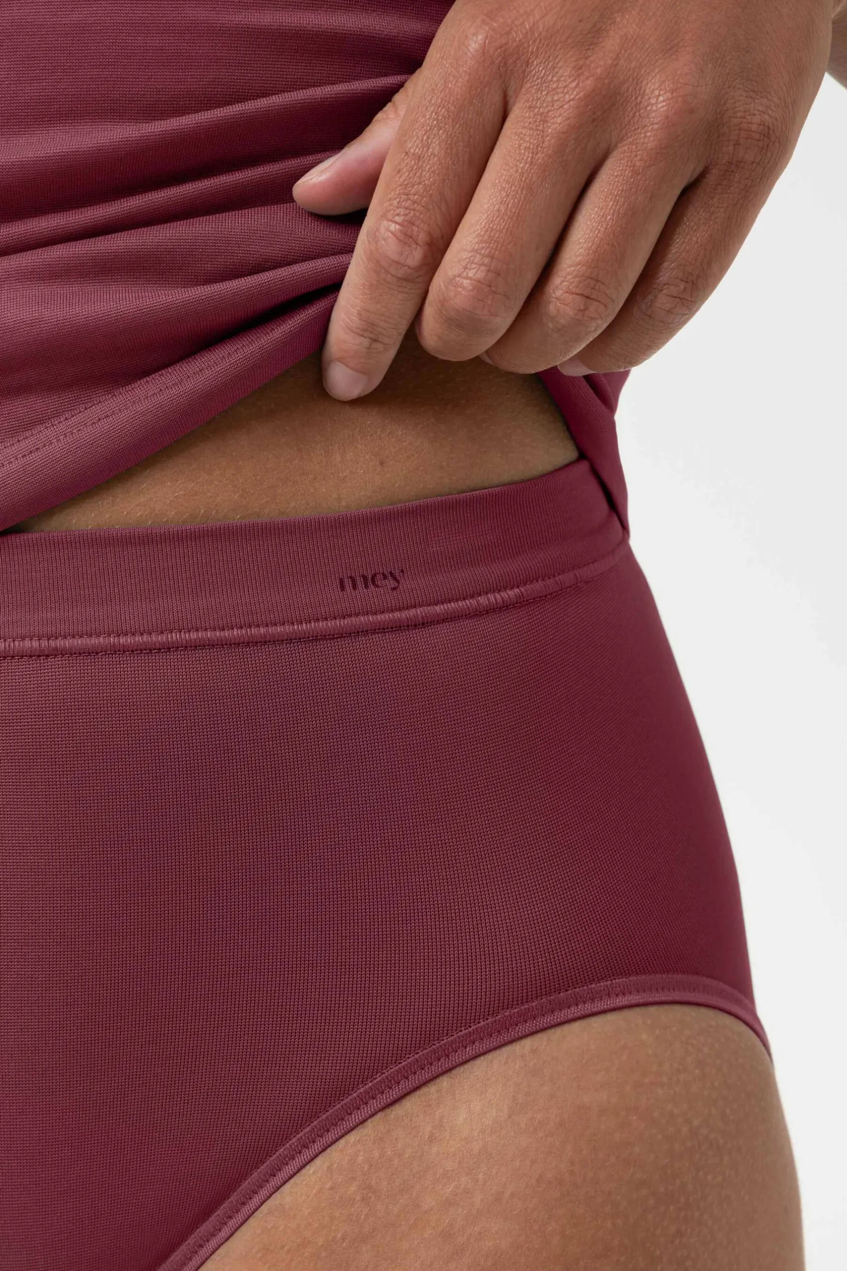 Damen Mey Taillen-Slip Serie Emotion